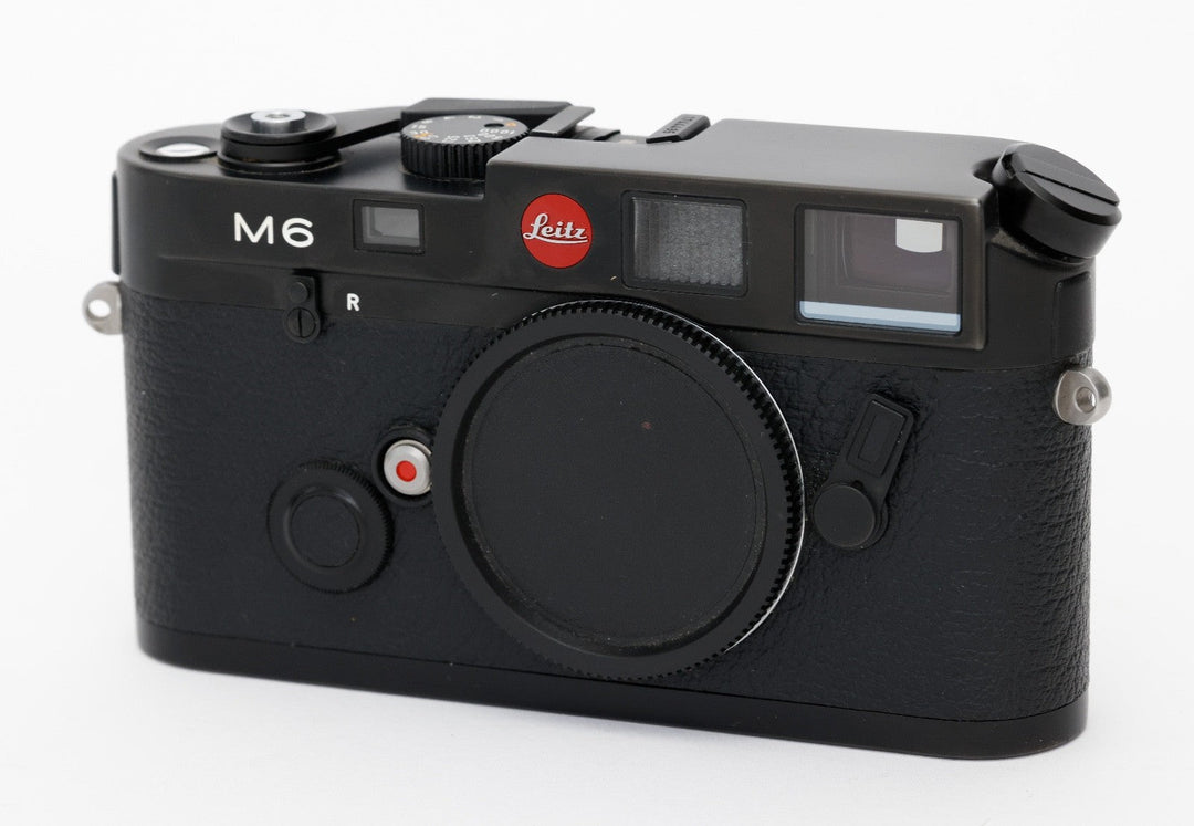 Leica M6 0.72 Black Chrome 35mm Film Rangefinder Camera Body With Box and Strap