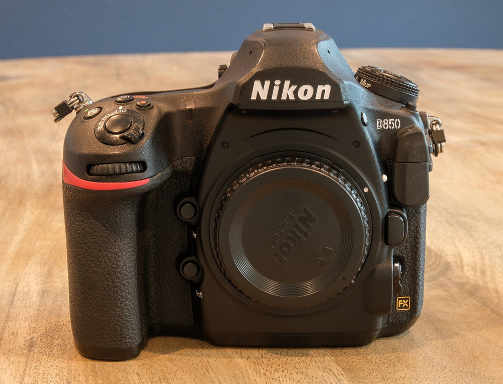 Nikon D850 45.7 MP DSLR Camera (Body Only) - Near mint cond., low shutter count
